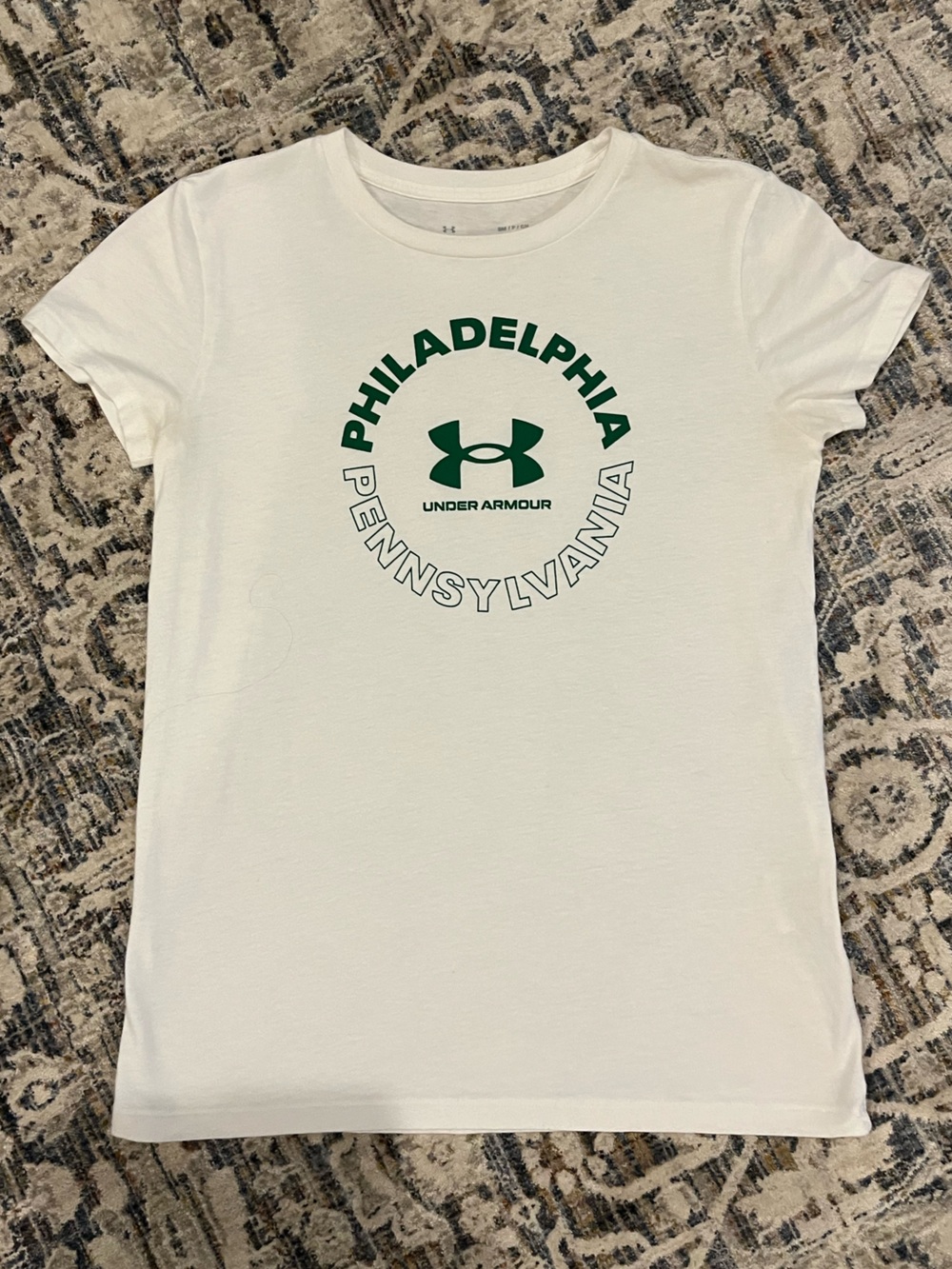 Under Armour teen White Philadelphia Graphic Tee. Fit is for a small woman/teen